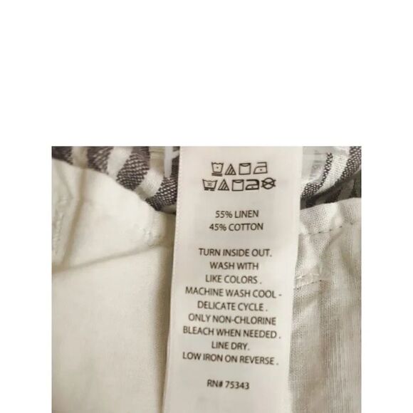 Tahari Gray and White Stripes Linen Unisex Shorts SZ 34 - Picture 8 of 8